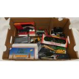HORNBY OO GAUGE 0-4-0 GW 101 LOCOMOTIVE TOGETHER WITH VARIOUS ROLLING STOCK,