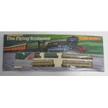 HORNBY R778 OO GAUGE THE FLYING SCOTSMAN ELECTRIC TRAIN SET.