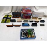 HORNBY OO GAUGE 0-6-0 THOMAS THE TANK ENGINE TOGETHER WITH SKALEDALE STATION OFFICE,