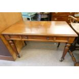 19TH CENTURY MAHOGANY SIDE TABLE WITH SINGLE DRAWER ON TURNED SUPPORTS,