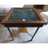 19TH CENTURY MAHOGANY BIJOUTERIE CABINET WITH LIFT-UP GLASS TOP ON SQUARE SUPPORTS WITH UNDERSHELF,
