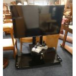 SONY 46" TELEVISION MODEL NO KDL - 46R473A WITH REMOTE,