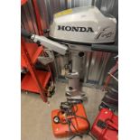 HONDA FOUR STROKE OUTBOARD MOTOR / BOAT MOTOR