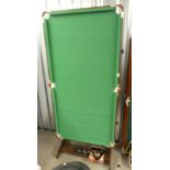 POOL TABLE WITH FOLDING SUPPORTS,