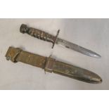 U.S M4 IMPERIAL FIGHTING KNIFE / BAYONET WITH 16.5CM LONG STEEL BLADE, CROSSGUARD STAMPED 'U.