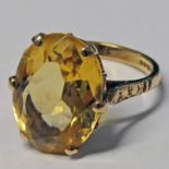 9CT GOLD OVAL CITRINE SET RING