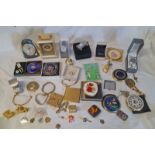 SELECTION OF VARIOUS WATCHES, CARRIAGE CLOCK, COMPACTS,