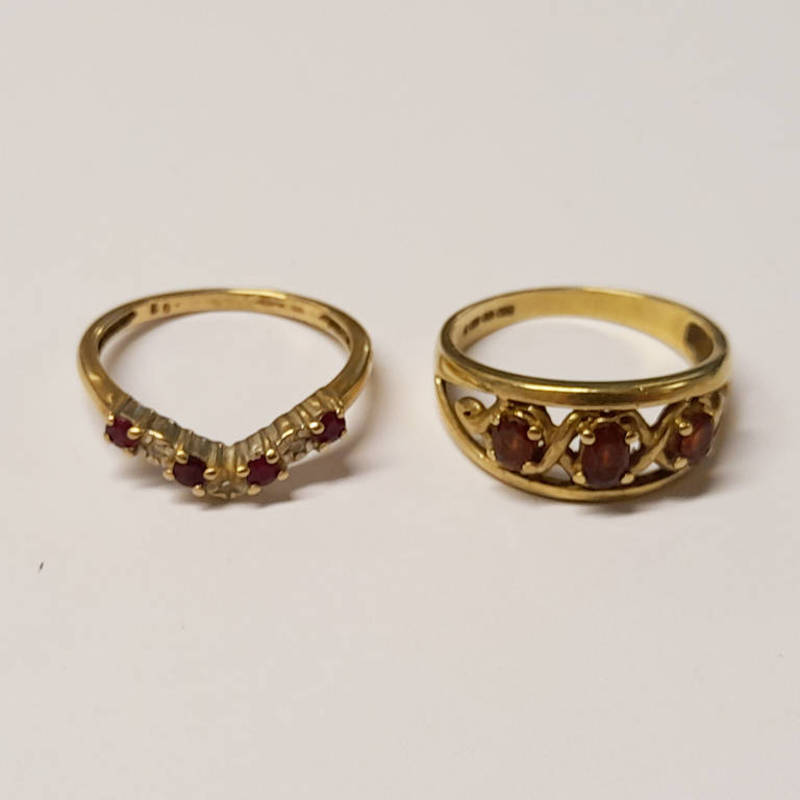 2 X 9CT GOLD GEM SET RINGS - 4.