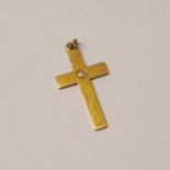 18CT GOLD PEARL SET CROSS PENDANT - 3.