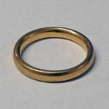 9CT GOLD WEDDING BAND - RING SIZE N, 3.