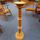 20TH CENTURY OAK TORCHERE WITH BARLEY TWIST COLUMN 101 CM TALL