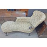 19TH CENTURY MAHOGANY CHAISE LONGUE ON SHAPED SUPPORTS.