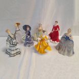 5 ROYAL DOULTON FIGURES TO INCLUDE CHRISTMAS ROSE HN5299 LIMITED EDITION 896/7500,