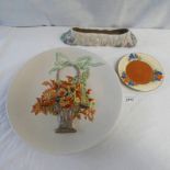 CLARICE CLIFF DISPLAY PLATE WITH VASE DESIGN, 33 CM WIDE,