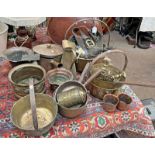 SELECTION OF BRASS AND COPPER TO INCLUDE BRASS JELLY PANS, BRASS HORSE BITS, COPPER VASES ETC.