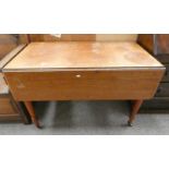 19TH CENTURY MAHOGANY PEMBROKE TABLE WITH DRAWER TO END ON TURNED SUPPORTS,