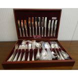 LARGE SELECTION OF VINERS CUTLERY IN MAHOGANY CASE
