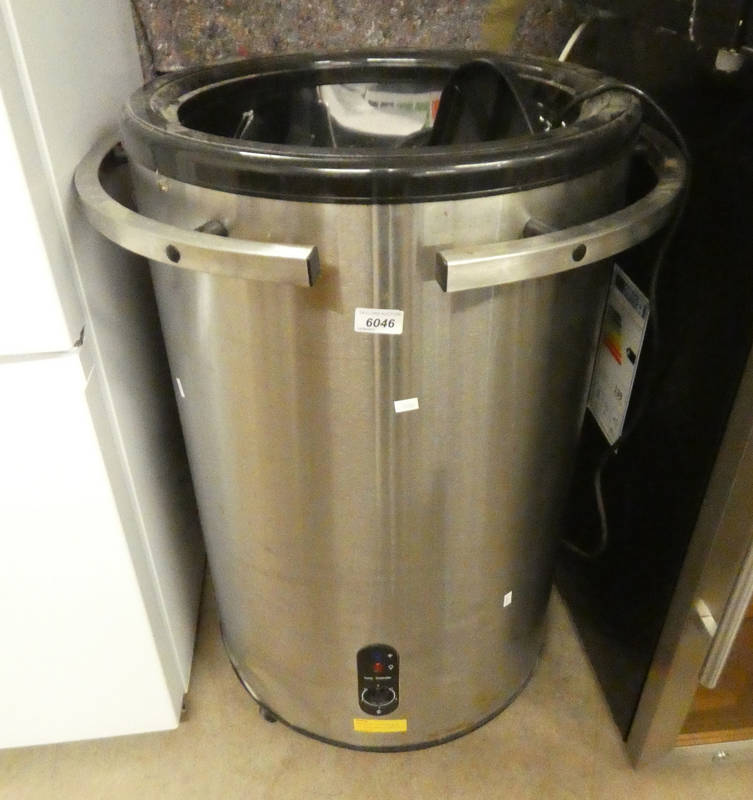 STAINLESS STEEL COOLER