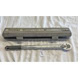 TENG TOOLS 1/2 INCH DRIVE TORQUE WRENCH 150/210 IN ITS CASE.