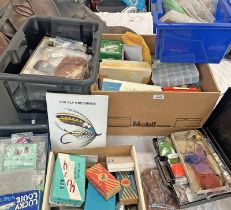 SELECTION OF FLY TYING EQUIPMENT & FLIES ALONG WITH SEA FISHING LINES, ETC, VARIOUS FLIES, CASTS,