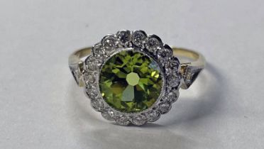 18CT GOLD PERIDOT & DIAMOND CLUSTER RING,