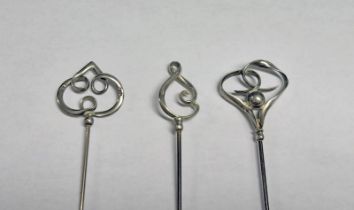 3 ART NOUVEAU SILVER HAT PINS WITH SWIRLED DECORATION BY CHARLES HORNER, CHESTER 1907,