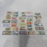 SELECTION OF VARIOUS WORLD BANKNOTES TO INCLUDE BRITISH ARMED FORCES £1, BANK OF GUYANA ONE DOLLAR,