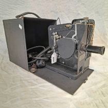 EASTMAN KODAK KODASCOPE MODEL C 16MM PROJECTOR WITH LENS & CASE