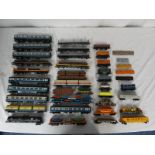 SELECTION OF VARIOUS OO GAUGE ROLLING STOCK INCLUDING INTERCITY CARRIAGES,