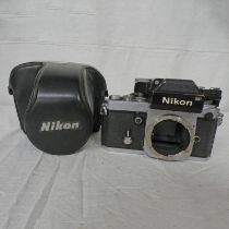 NIKON F2 SLR 35MM CAMERA BODY WITH CASE