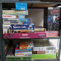 LASER BATTLE SET TOGETHER WITH VARIOUS JIG SAWS PUZZLES AND OTHERS.