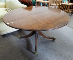 20TH CENTURY MAHOGANY PEDESTAL BREAKFAST TABLE ON 4 SPREADING SUPPORTS WITH BRASS FEET,