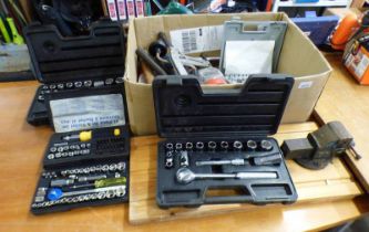 41 PIECE BIT & SOCKET SET,