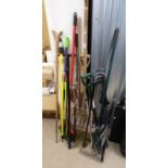 GOOD SELECTION OF GARDEN TOOLS TO INCLUDE SNOW SHOVEL, SHOOTING STICK ETC.