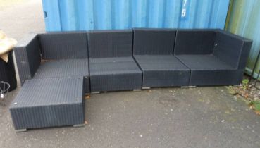 RATTAN GARDEN CORNER SETTEE & MATCHING SQUARE TABLE