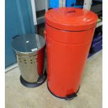 2 METAL BINS