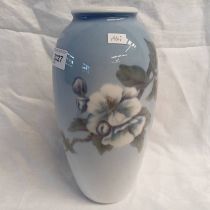 ROYAL COPENHAGEN VASE WITH FLORAL DECORATION 2629/2129