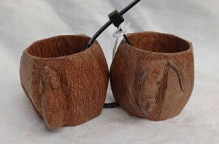 PAIR MOUSEMAN OAK NAPKIN RINGS WITH CARVED MOUSE 4 CM WIDE Condition Report: Both