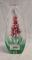 ART GLASS OBELISK PAPERWEIGHT WITH FLORAL DECORATION BY MATT JONASSON SIGNED & WITH LABEL