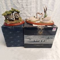 2 BOXED BORDER FINE ARTS FIGURE GROUPS - BADGER BALL A1020 & MUTE SWANS A0006