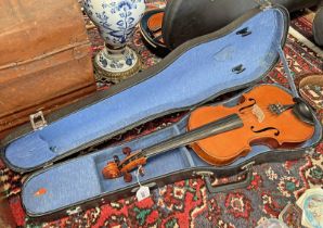 VIOLIN WITH 36CM LONG 2 PIECE BACK IN CASE