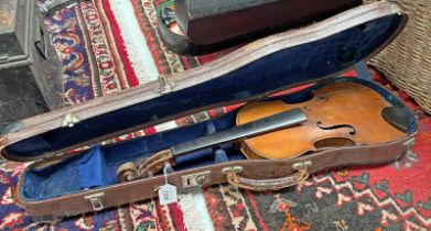 VIOLIN WITH 36CM LONG PIECE BACK,