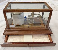 CASELLA BAROGRAPH IN GLAZED BEVELLED GLASS LID