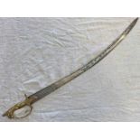 INDIAN SWORD WITH 77CM LONG CURVED BLADE & BRASS HILT