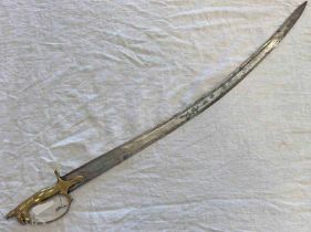 INDIAN SWORD WITH 77CM LONG CURVED BLADE & BRASS HILT