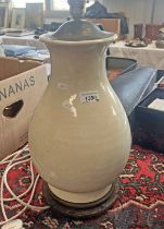 ORIENTAL WHITE GLAZED POTTERY TABLE LAMP ON WOODEN BASE