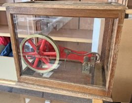 MODEL STEAM ENGINE IN A GLAZED CASE