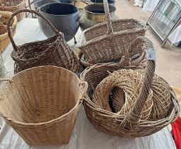 SELECTION OF WICKER BASKETS ETC