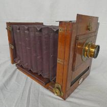 E&T UNDERWOOD PLATE CAMERA WITH BRASS LENS