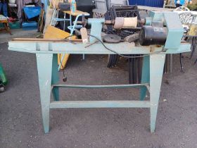 CLARKE WOODWORKER 900 MM REVERSIBLE HEAD WOOD LATHE